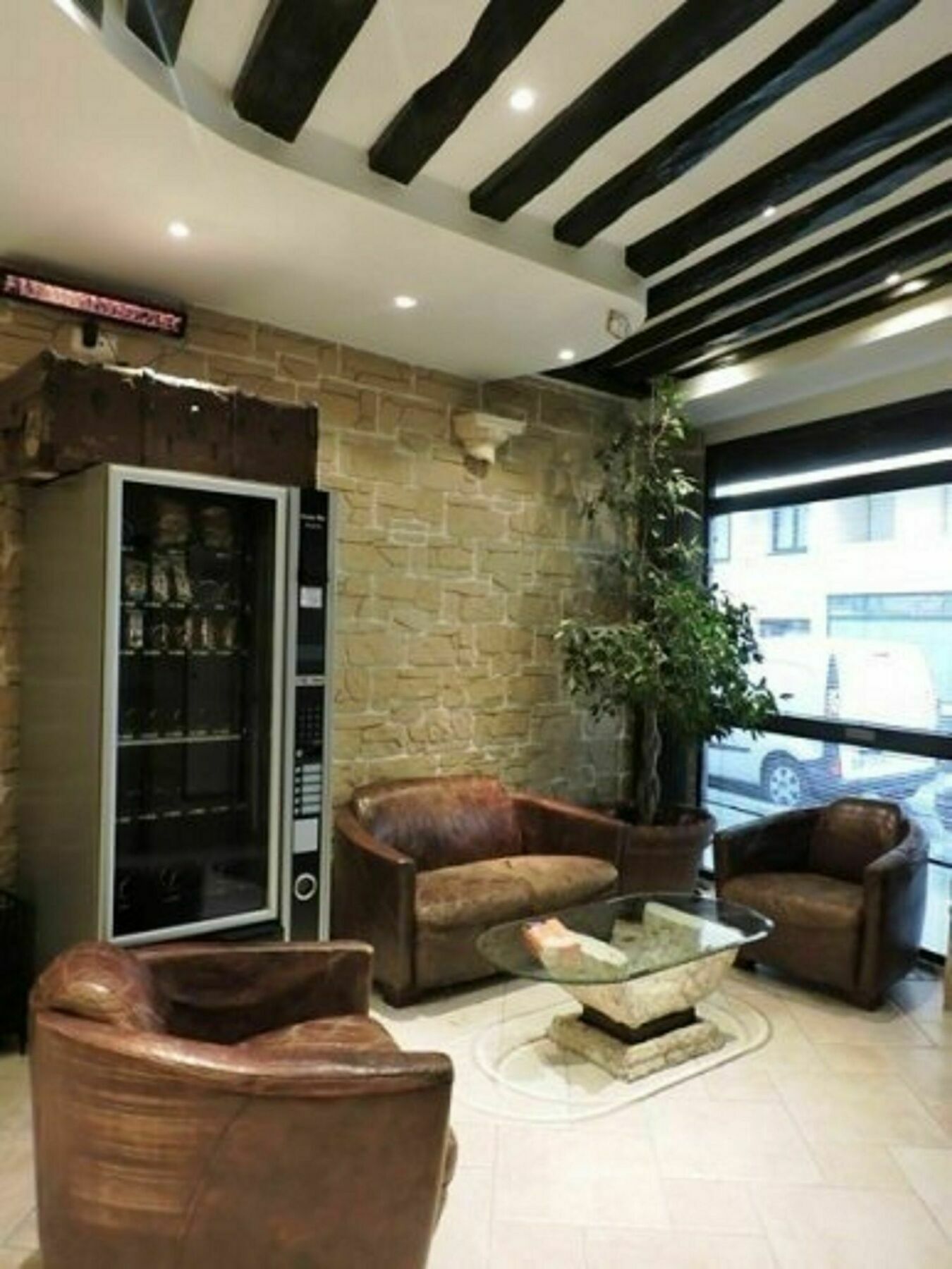 Paris Hotel Le Mediterraneen 외부 사진