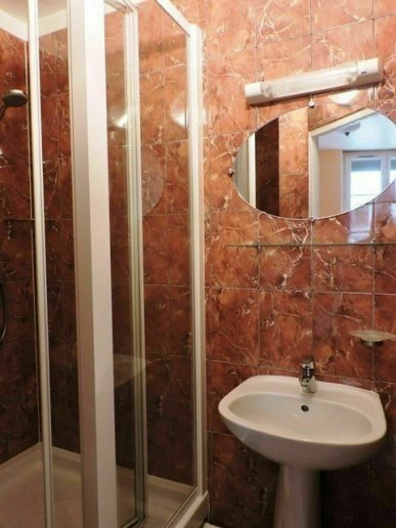 Paris Hotel Le Mediterraneen 외부 사진