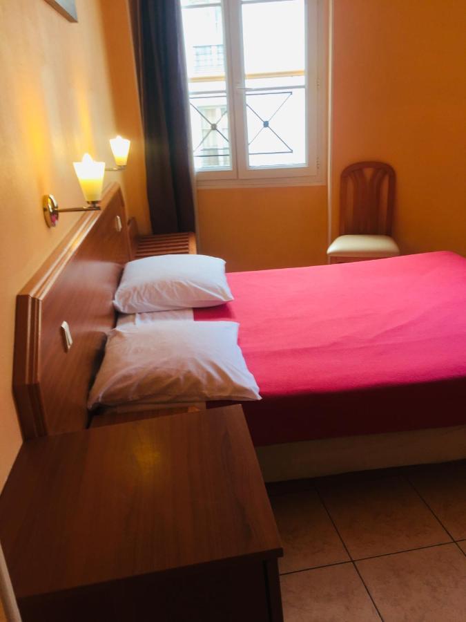 Paris Hotel Le Mediterraneen 외부 사진