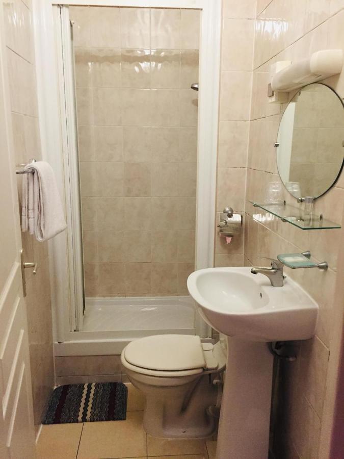 Paris Hotel Le Mediterraneen 외부 사진