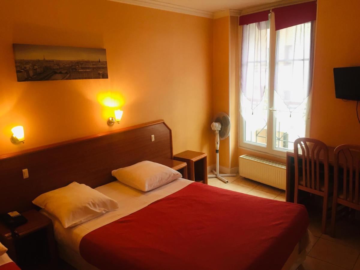 Paris Hotel Le Mediterraneen 외부 사진